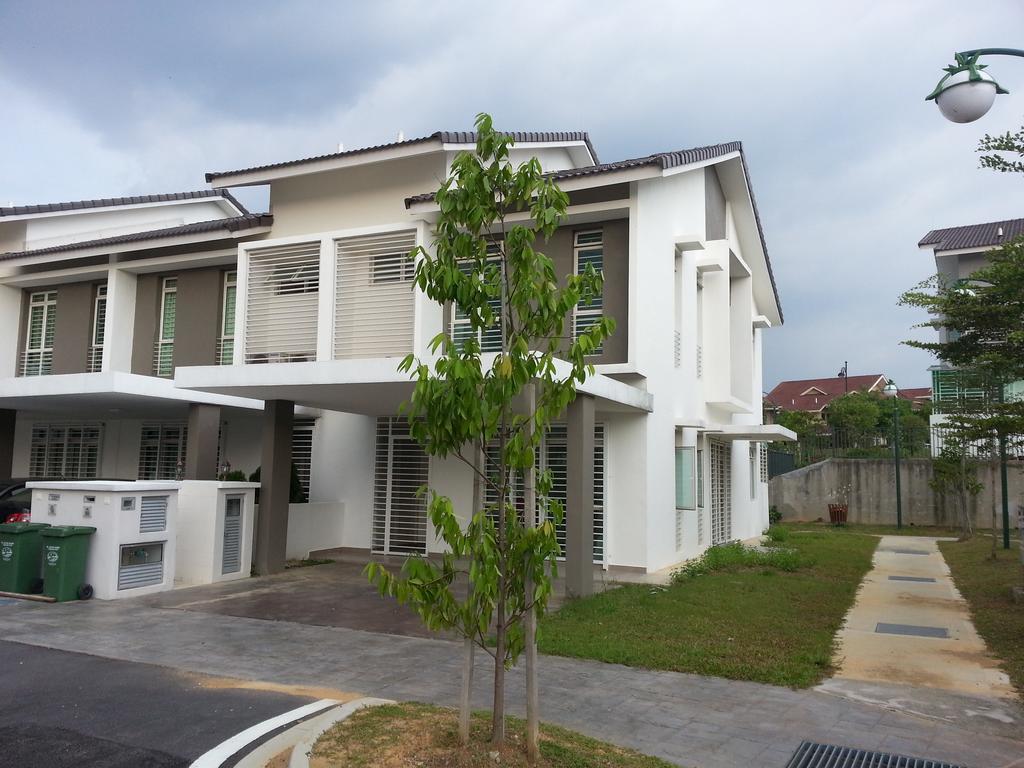 Masayu Putrajaya Homestay Esterno foto