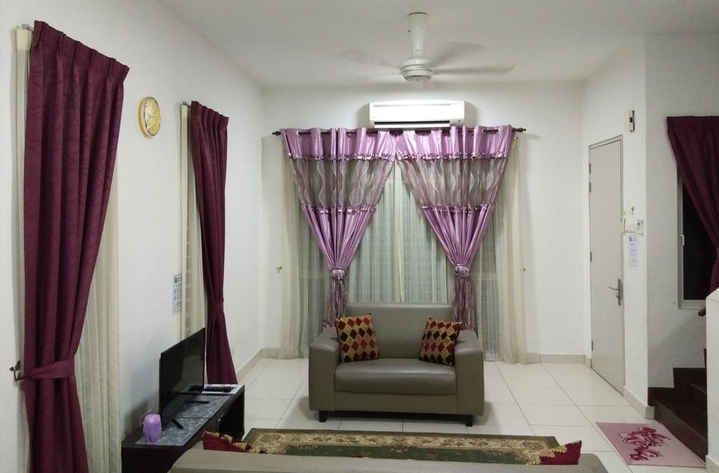 Masayu Putrajaya Homestay Esterno foto